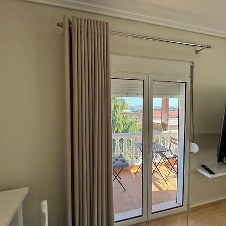 Garden Villa Apartments ซารานเดอ ภายนอก รูปภาพ