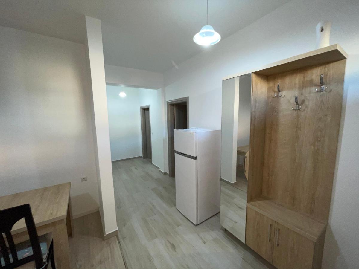 Garden Villa Apartments ซารานเดอ ภายนอก รูปภาพ