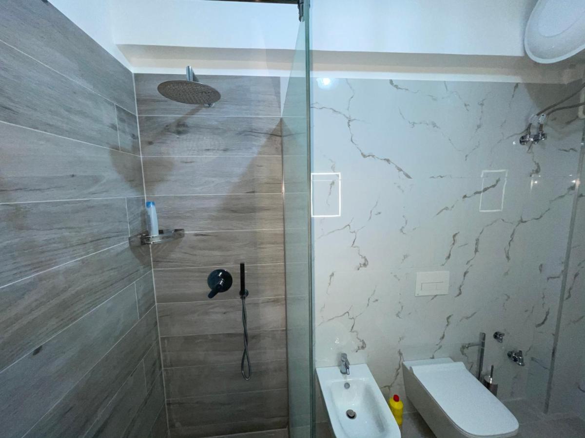 Garden Villa Apartments ซารานเดอ ภายนอก รูปภาพ