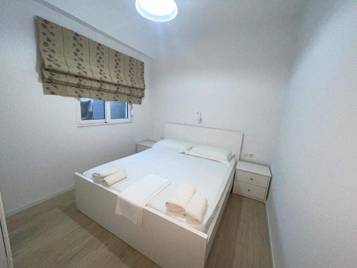 Garden Villa Apartments ซารานเดอ ภายนอก รูปภาพ
