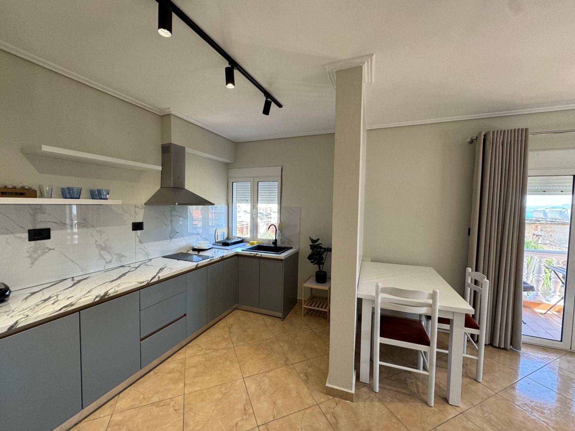 Garden Villa Apartments ซารานเดอ ภายนอก รูปภาพ